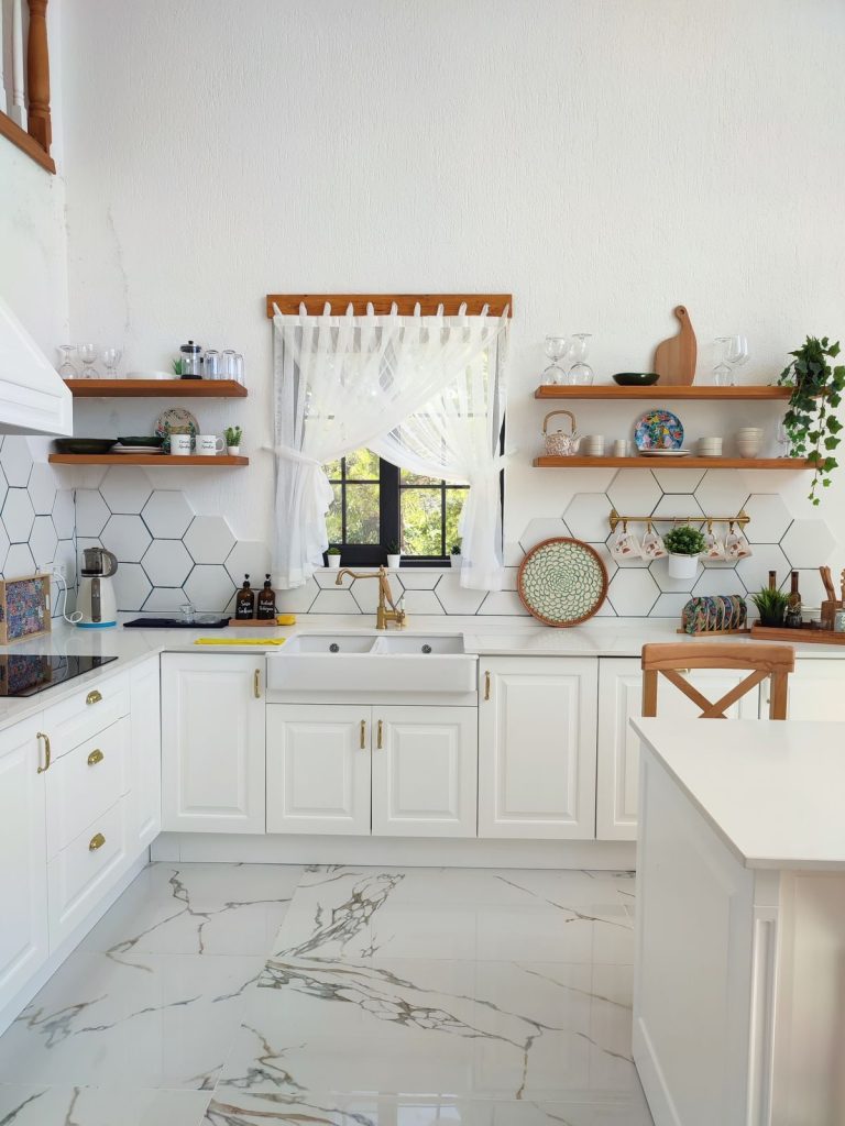 Flood- and Humidity-Resistant Kitchen Materials in New Orleans, LA
