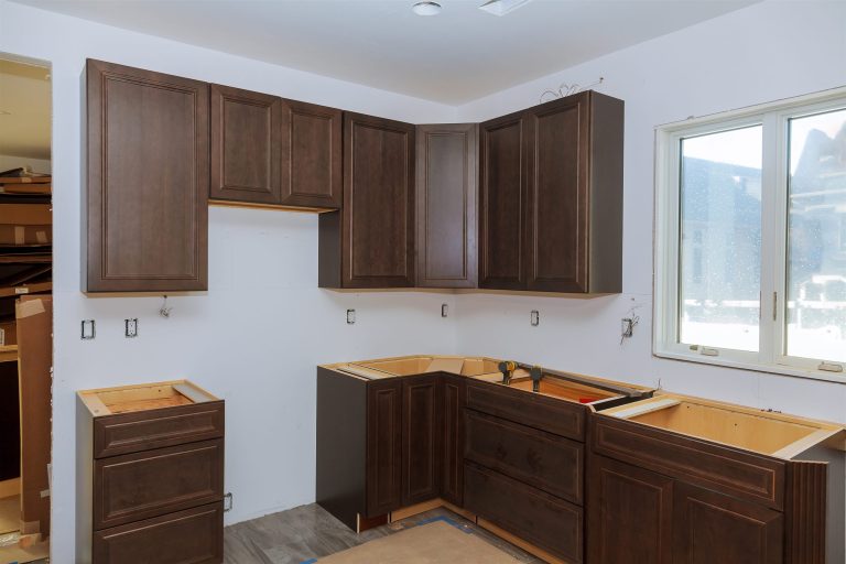 How Do You Modernize an Outdated Kitchen in New Orleans, LA?